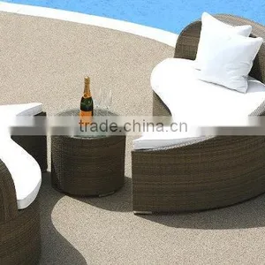 Patio Wicker Sofa thumbnail-1