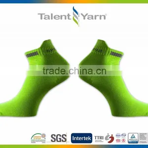 Functional Non Slip Ankle Outdoor Socks Wholesale thumbnail-2