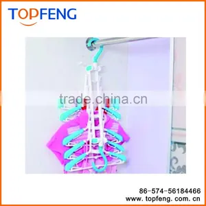 Magic Gethering Hanger thumbnail-5