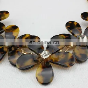 Wholesale Tortoise Shell Jewelry,tortoise Shell Resin Flower Necklace thumbnail-2