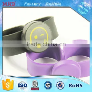 MDW450 Custom Logo Oval Silicone NFC Bracelet thumbnail-5