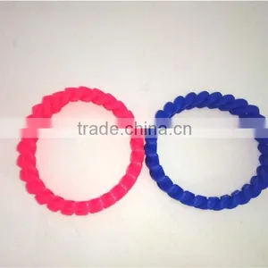 2016 Best Design Rubber Handwrist Personalized Solid Silicon Bracelet thumbnail-1