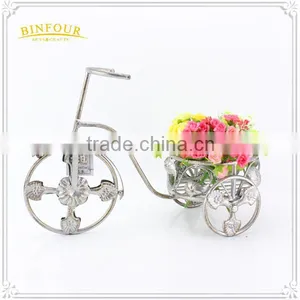 Metal White Ginkgo Biloba Shaped Lacework Planter Holder thumbnail-3