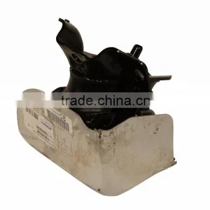 15829208 Auto Spare Parts Right Engine Mount for GM thumbnail-2