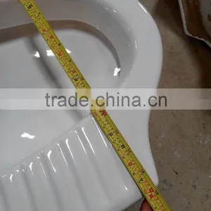 Gloss Squatting Pan With Siphon Trapway Fender thumbnail-5