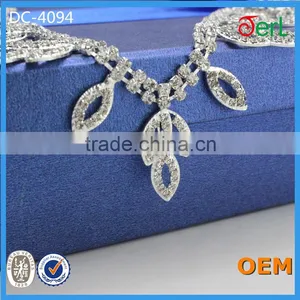 Glass Crystal Rhinestone Trimming Chain Yards for Bridal Dress Decoration thumbnail-1