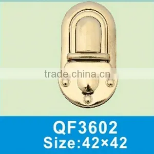 Shiny Gold Metal Lock for Bag thumbnail-1