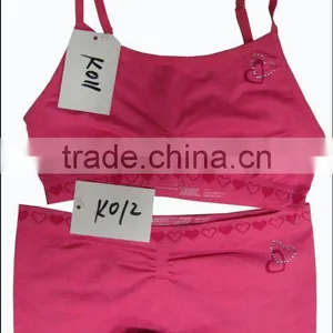 Yong Lady Seamless Camisole Bra and Panty Set thumbnail-1