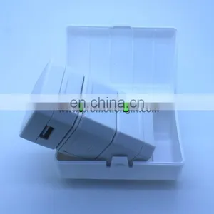 Universal Travel Adaptor thumbnail-6