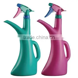 Plastic Trigger Spray Bottle thumbnail-1