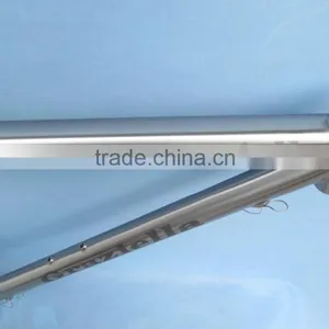 Titanium 700C Road Bike Frame With Internal Cable Routing thumbnail-3