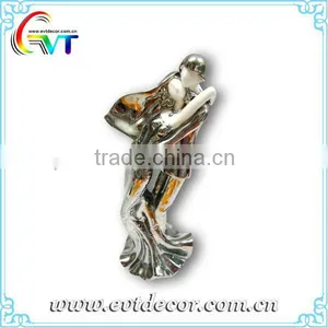 Ceramic Groom &Bride Figurine thumbnail-1