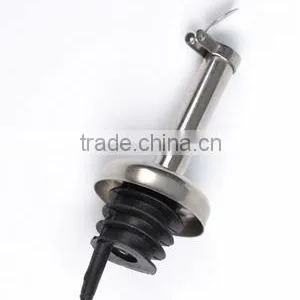 Foil Wine Pourer With Silicone Mat thumbnail-1