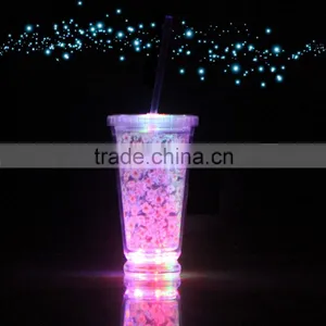 Double Walled LED Light Up Beer Cup With Lid Straw thumbnail-1