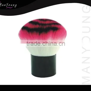 Kabuki Brush thumbnail-1
