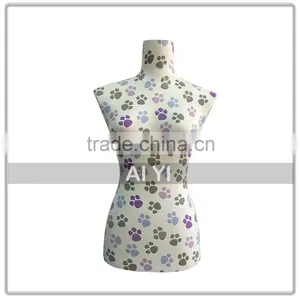 Beautiful Mini Upper Body Mannequin thumbnail-1