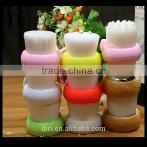 Factory Price Safe Liquid Plastic Handle Paint Make up Brush Cleaner thumbnail-3
