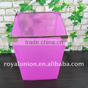 Plastic New Design Dust Bin thumbnail-1