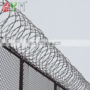 6ft Razor Wire Top Galvanized Steel Chain Link Airport Fence thumbnail-3