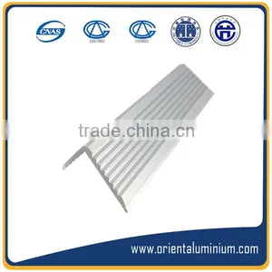 High Quality Standard and Customized Aluminium Angle 6063 thumbnail-1