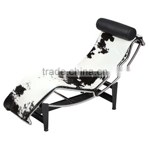Comfortable Contemporary Lounge Chair thumbnail-3