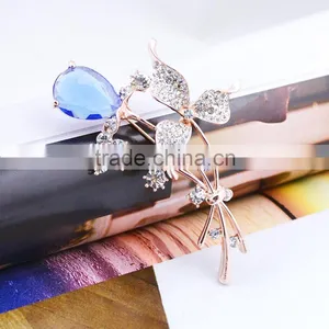 Scarf Clip Jewelry Wedding Invitations Brooch Pin Crystal Flower Brooches thumbnail-2