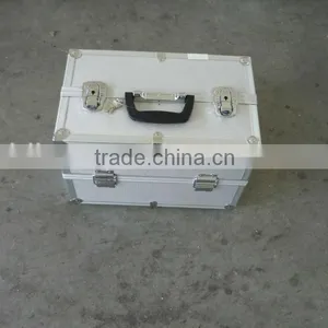 Aluminium Cosmetic Case thumbnail-4