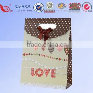 Printed Custom Made Luxury Paper Shopping Packing Bag thumbnail-4