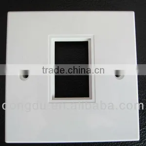 UK 86*86mm RJ45 1 Port Wall Mount Face Plate thumbnail-1