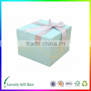 Created Paper Packaging Box for Red Perfume Gift Packing thumbnail-3