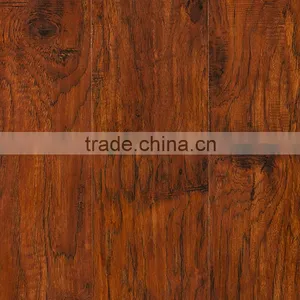 SELL 11mm Laminate Flooring thumbnail-1