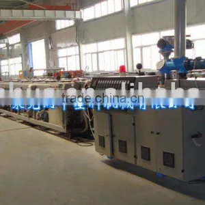 Ultra-high Molecule Weight Polythelene Pipe Plastic Extruder Machine thumbnail-1