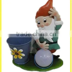 Christmas Sales Wholesale Outdoor Garden Gnome Drwaf Solar Light With Planter Decoration for Christmas Festival thumbnail-2