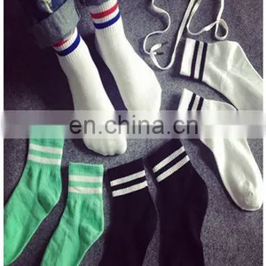 2016 Custom Fashion Volleyball Socks Professional Factory thumbnail-1