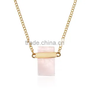 Wholesale Fashion Gold Chain Jewelry Pink Natural Stone Pendant Necklace thumbnail-1