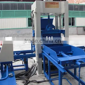Cement Brick Making Machine QT3-15 thumbnail-3