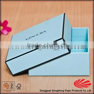 Gift Box With Clear Lid thumbnail-6