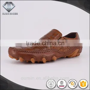 Supper Soft Comfortable Driving Shoes Colorful Loafers Men Leather Moccasins Shoes thumbnail-1