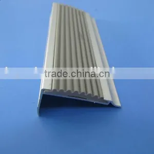 High Quality Triangle Shaped Aluminum Extrusion Profile for Floor Tile Trim thumbnail-2