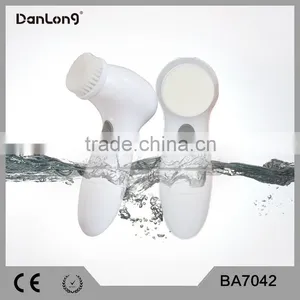 Wholesale Electric Facial Cleaning Brush Sonic Rotary Face Cleasing Brush thumbnail-1