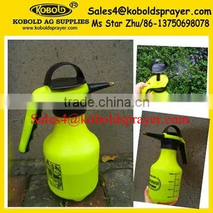 PE 2L Pressure Pump Garden Sprayer thumbnail-1