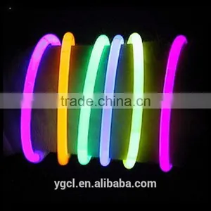 8 Inch Glow Stick Bracelet thumbnail-5