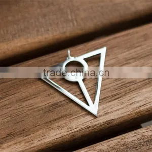 Personality Stainless Steel Silver Unique Charm Jewelry Triangle Pendant Geometry Jewelry thumbnail-3