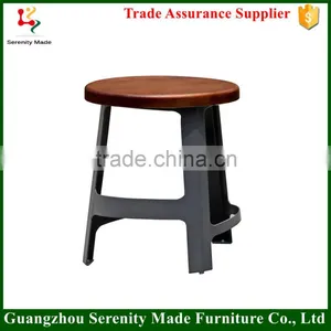 2016 Wholesale Replica Furniture Small Sitting Low Stool With Metal Legs thumbnail-1
