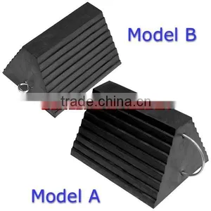 Heavy Duty Rubber Wheel Chock thumbnail-3