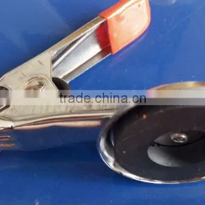 A Shape Round Magnetic Metal Clamp Pinch Cock With Rubber Coated thumbnail-3