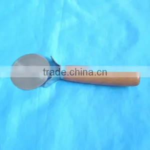 Stainless Steel Pizza Cutter With Wooden HandleRH-1316 thumbnail-1