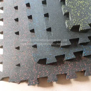 1402 Interlocking Speckled Rubber Tile thumbnail-1