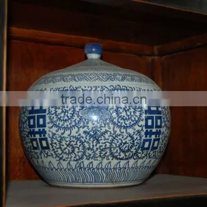 Chinese Antique Blue and White Porcelain Jar thumbnail-1