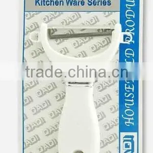 Plastic Peeler thumbnail-1